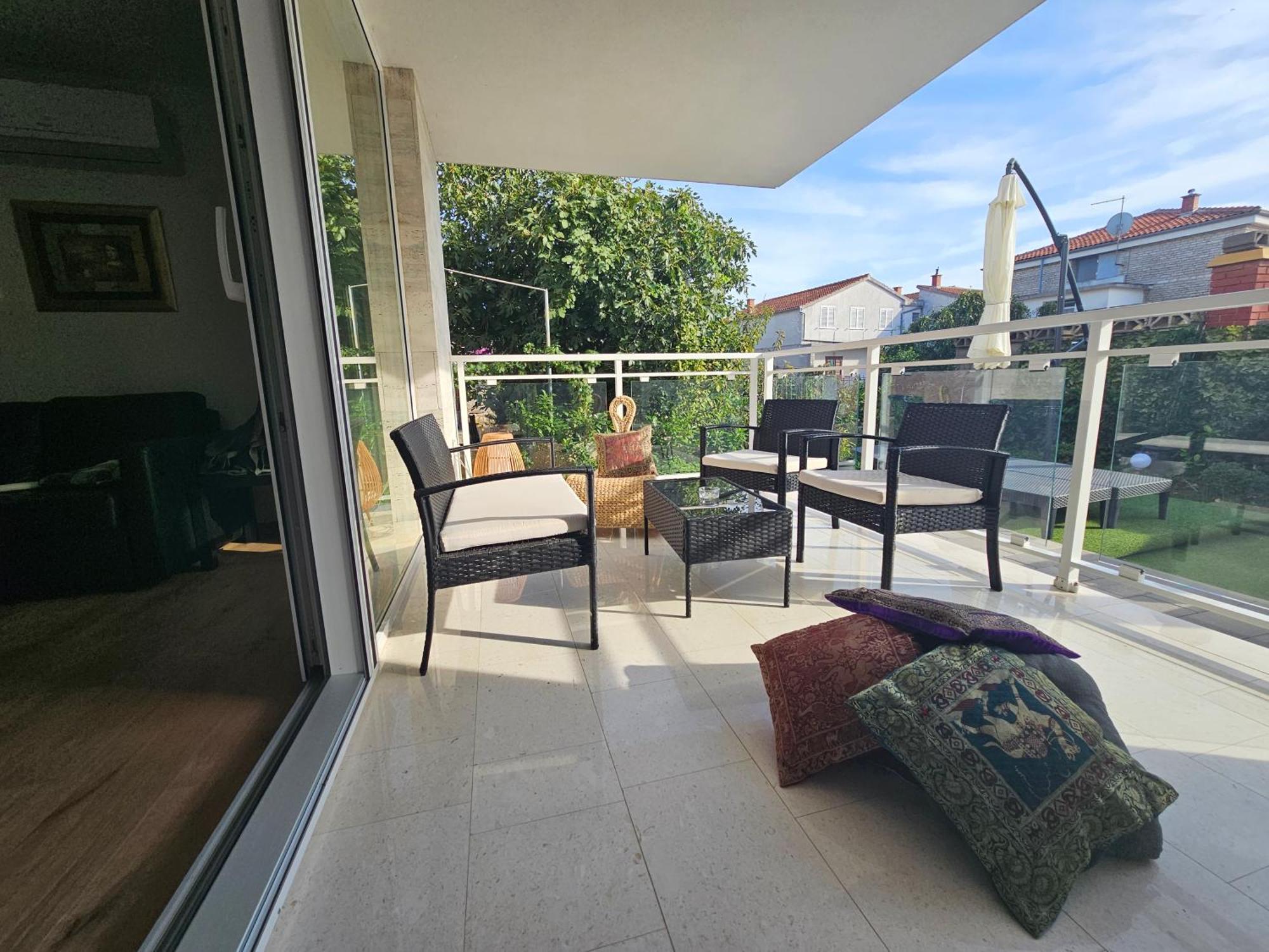 Vila Regina Apartment Rex With Swimming Pool Jezera Eksteriør bilde