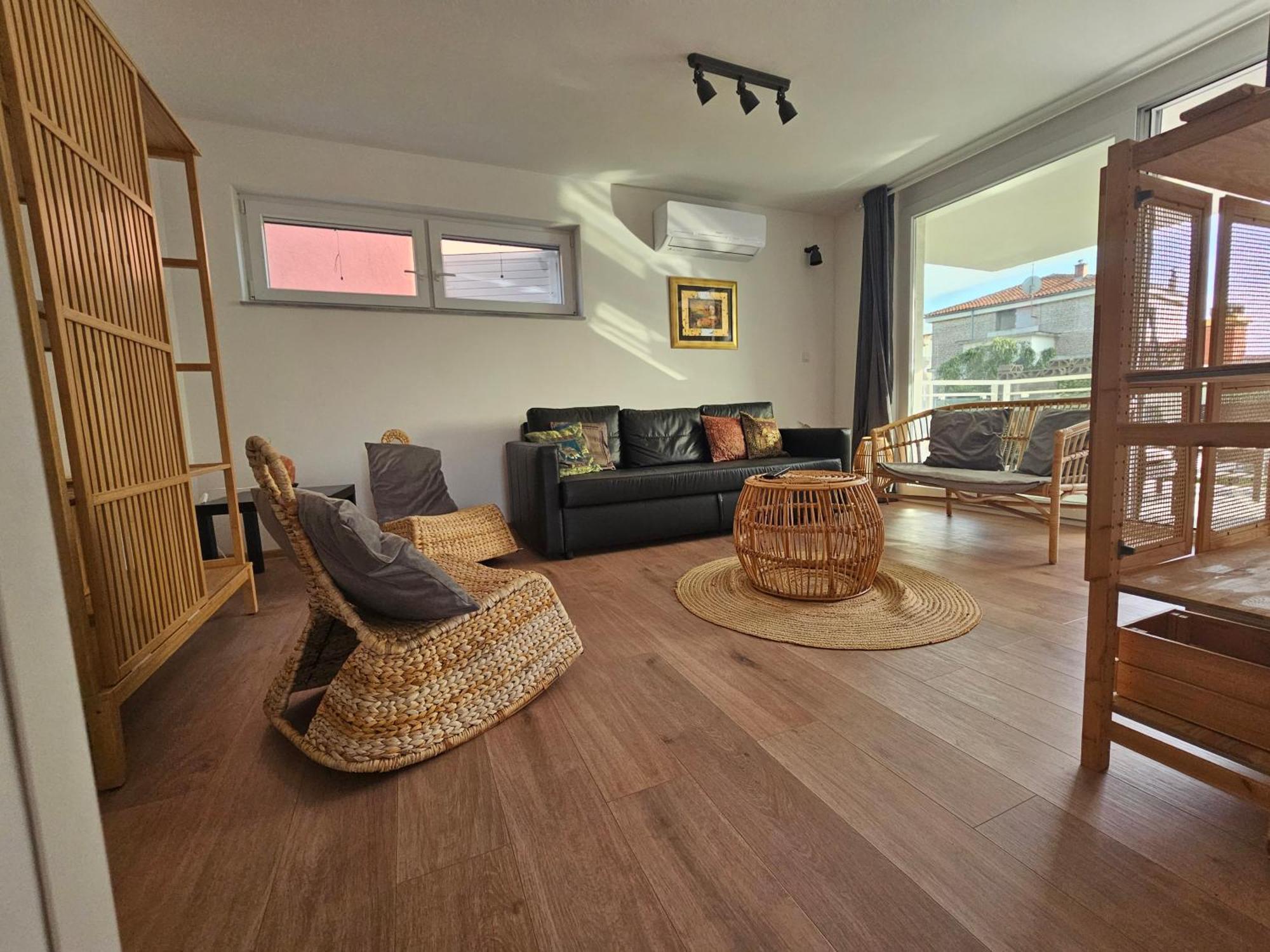 Vila Regina Apartment Rex With Swimming Pool Jezera Eksteriør bilde